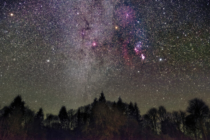 Orion, Mléčná Dráha a mlhovina Rozeta