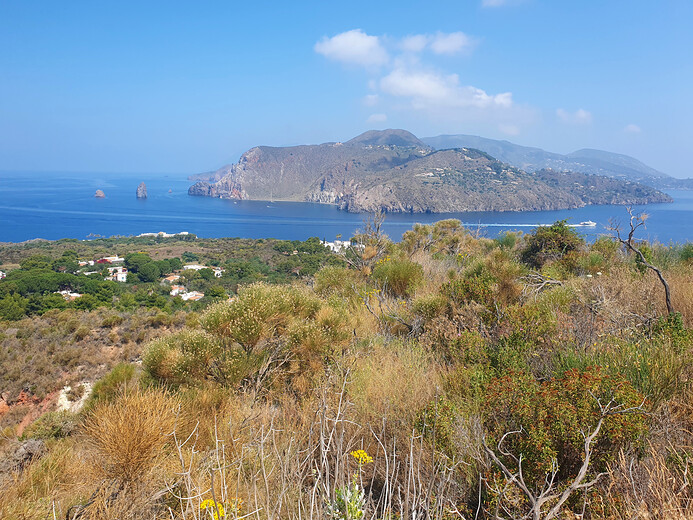 Pohled z Vulcanelo na Lipari