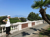 V Neapoli před Vesuvem