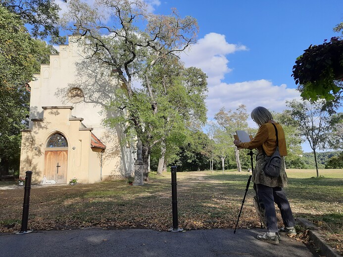 Malování kostela v Roztokách