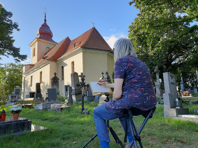 Malování kostela v Noutonicích