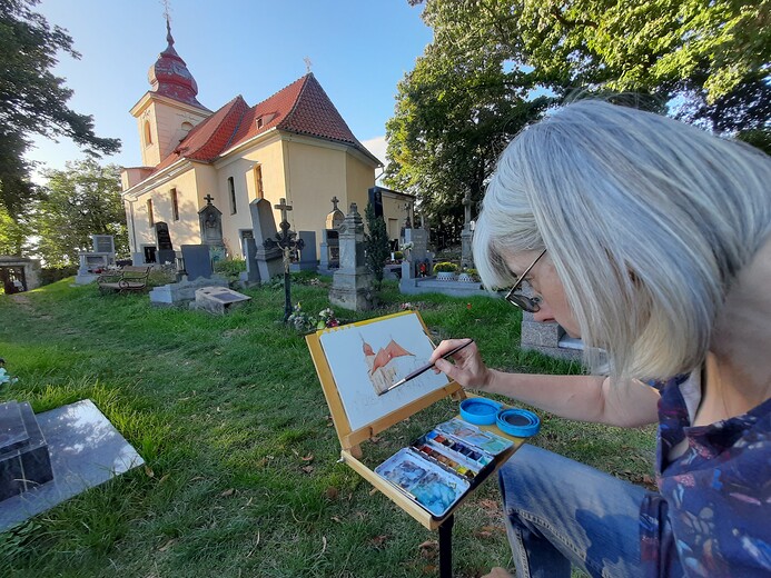 Malování kostela v Noutonicích