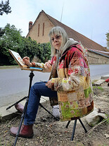 Malování kostela v Uněticích