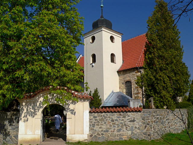 Lev Hradec, kostel sv. Klimenta