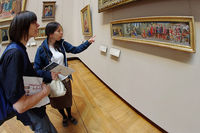 V Louvre