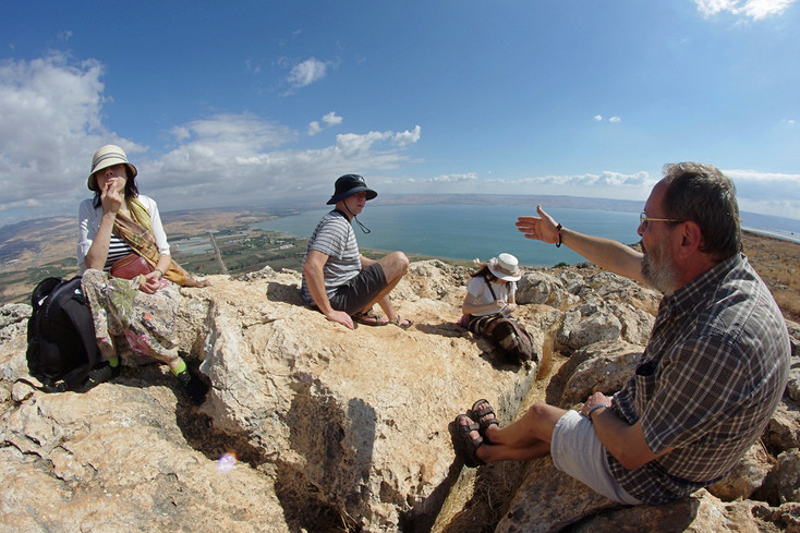 Výhled z Arbelu na Genezaretské jezero