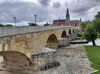 Regensburg, most a katedrála