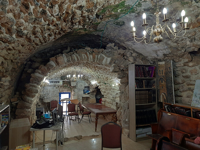 Starověká synagoga vybavená počtači