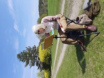 Malování na louce na Levém Hradci
